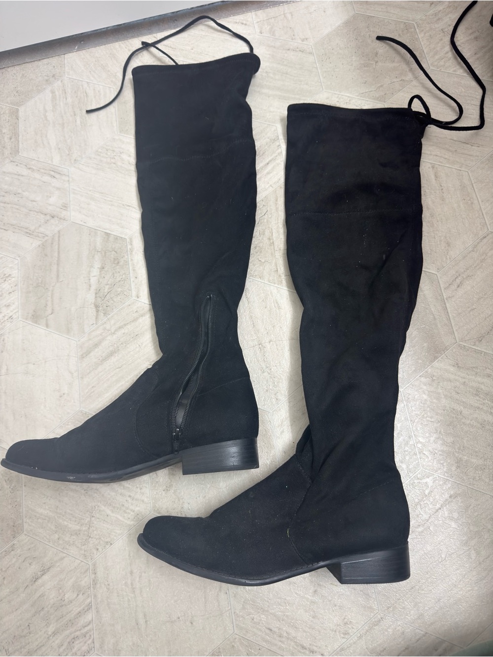Women's Over-the-Knee Black Suede Black Boots - Size 9